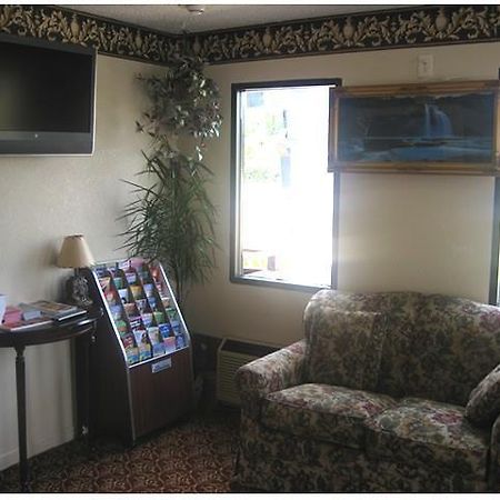 Passport Inn Perry Interior foto